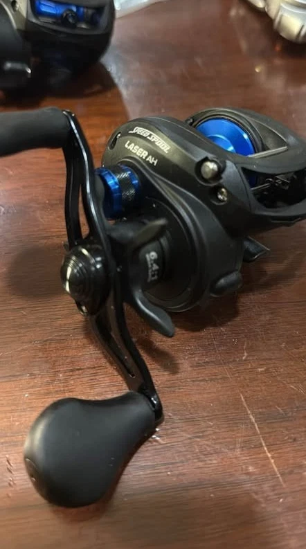 LOTE DE 4 carretes de fundición para mano derecha Lew's American Hero 6,4:1 Foto 3 de 3