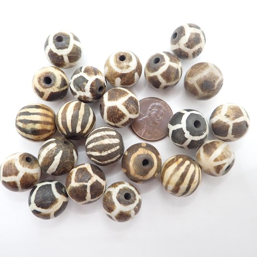 21 pcs handmade Pumtek style batik bone tribal beads Myanmar Burma water buffalo - Picture 6 of 6