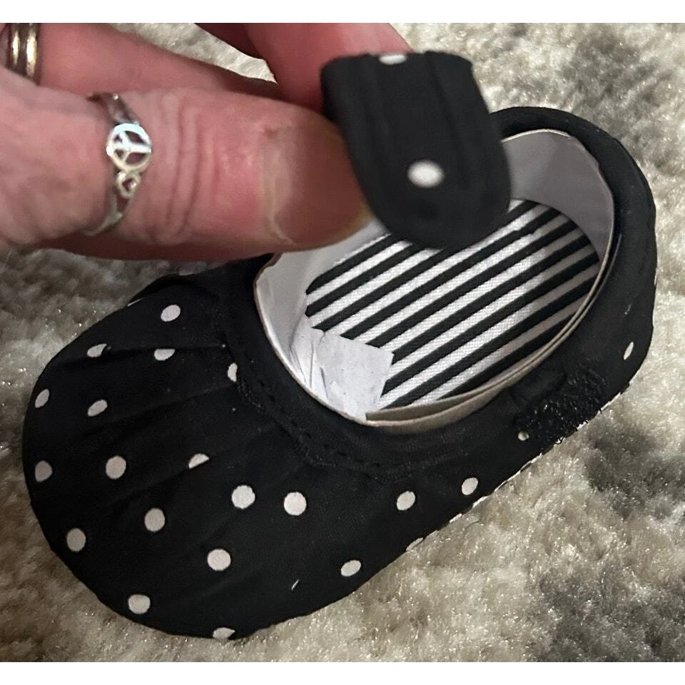 Bebé Niña Lona Negro Lunares Mary Jane Suela Suave Infantil Talla 4 (NUEVO) Foto 4 de 4