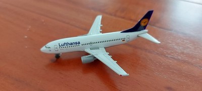 Flugzeugmodell Boeing 737-300 Lufthansa Herpa 1:500 in OVP NEU