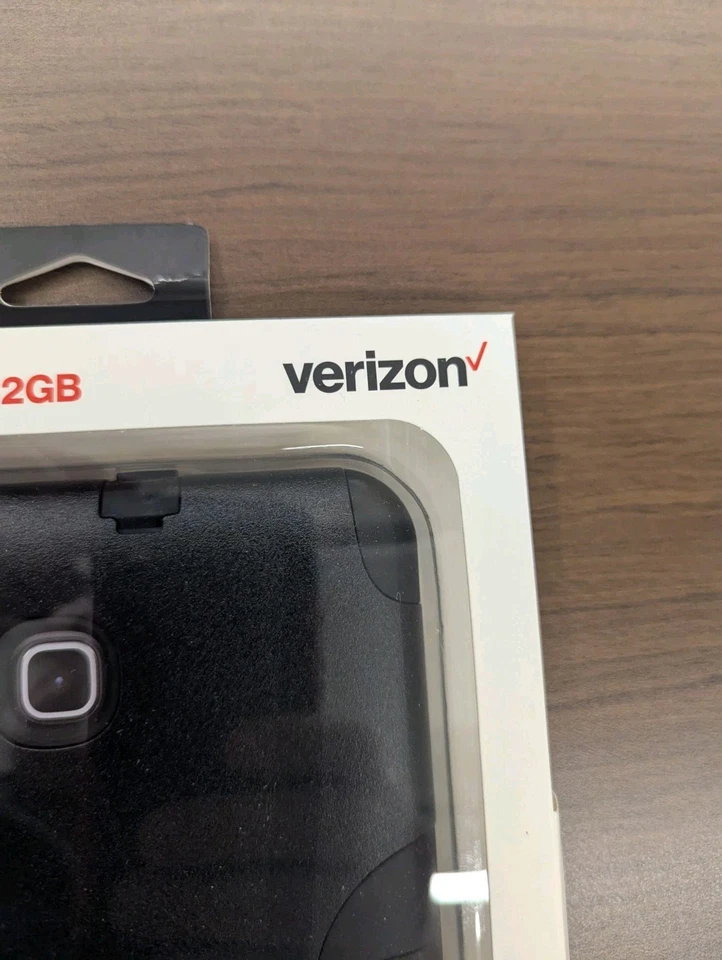 Verizon Rugged Cover fits Samsung Galaxy Tab E 8.0" SAMT377RCBLK - Image 3 of 4