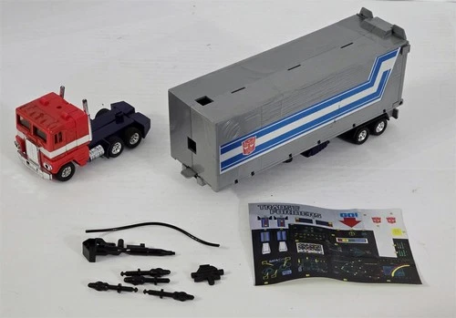 X-132 VINTAGE 1980'S HASBRO G1 TRANSFORMERS OPTIMUS PRIME ACTION FIGURE