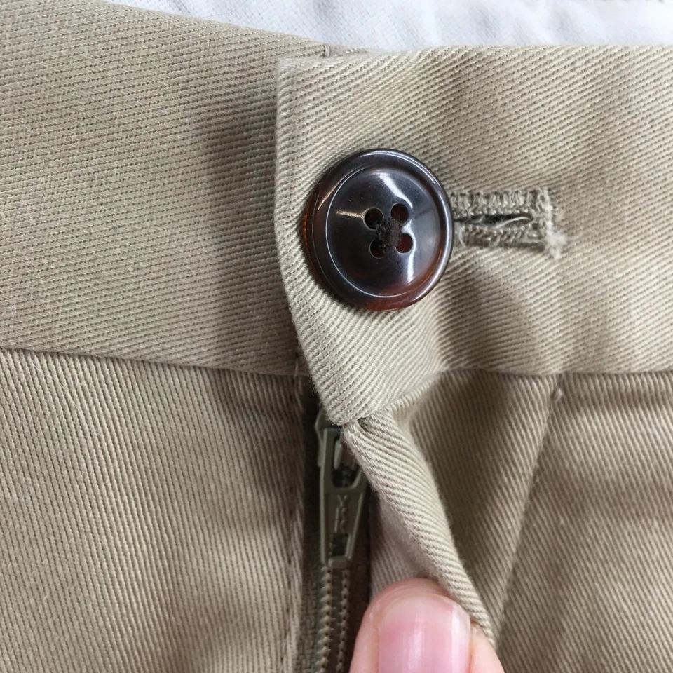 Eddie Bauer Chino Pants Mens 33x32 (actual 35x31) Beige Cotton Mid Rise Zip Fly - Image 4 of 4