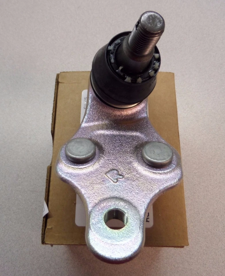 Оригинальный комплект передних нижних шаровых шарниров Toyota Avalon 05-16 Camry 07-16 от оригинального производителя - Изображение 3 из 4