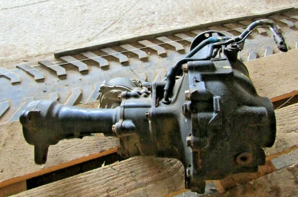 2001-2004 Toyota Tacoma Front Axle Differential Carrier 4.10 Ratio Foto 3 de 4
