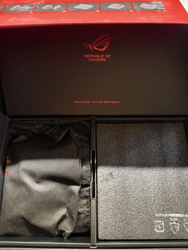 Asus ROG Thor 1600T Gaming 80 Plus Titanium Fully Modular Power Supply 1600W - Bild 2 von 12