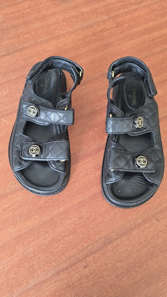 CHANEL Low 3/4