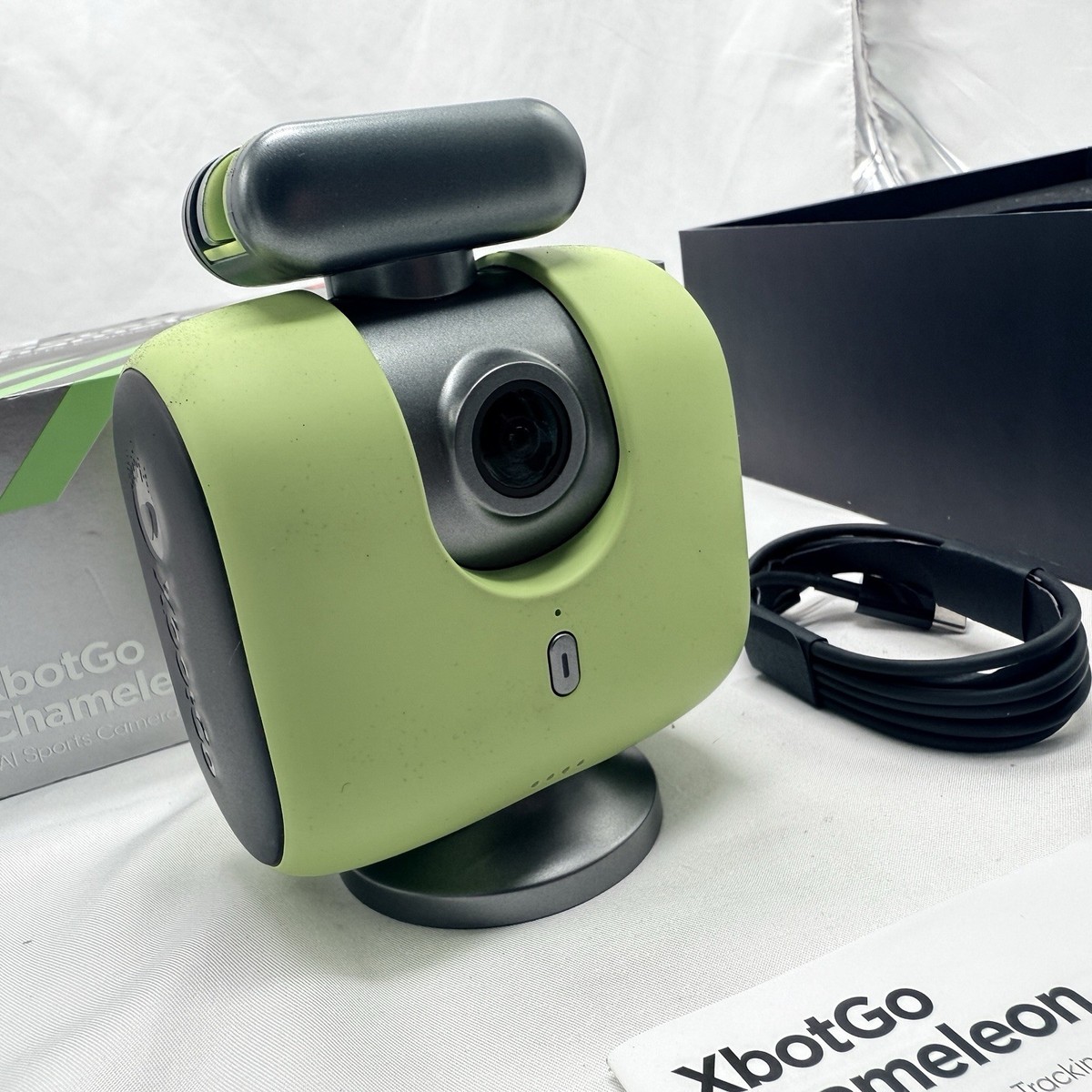 新品未開封　XbotGo 2 Chameleon Lava Graphite XbotGo Chameleon AI Sports Action Camera, Gimbal Tracking