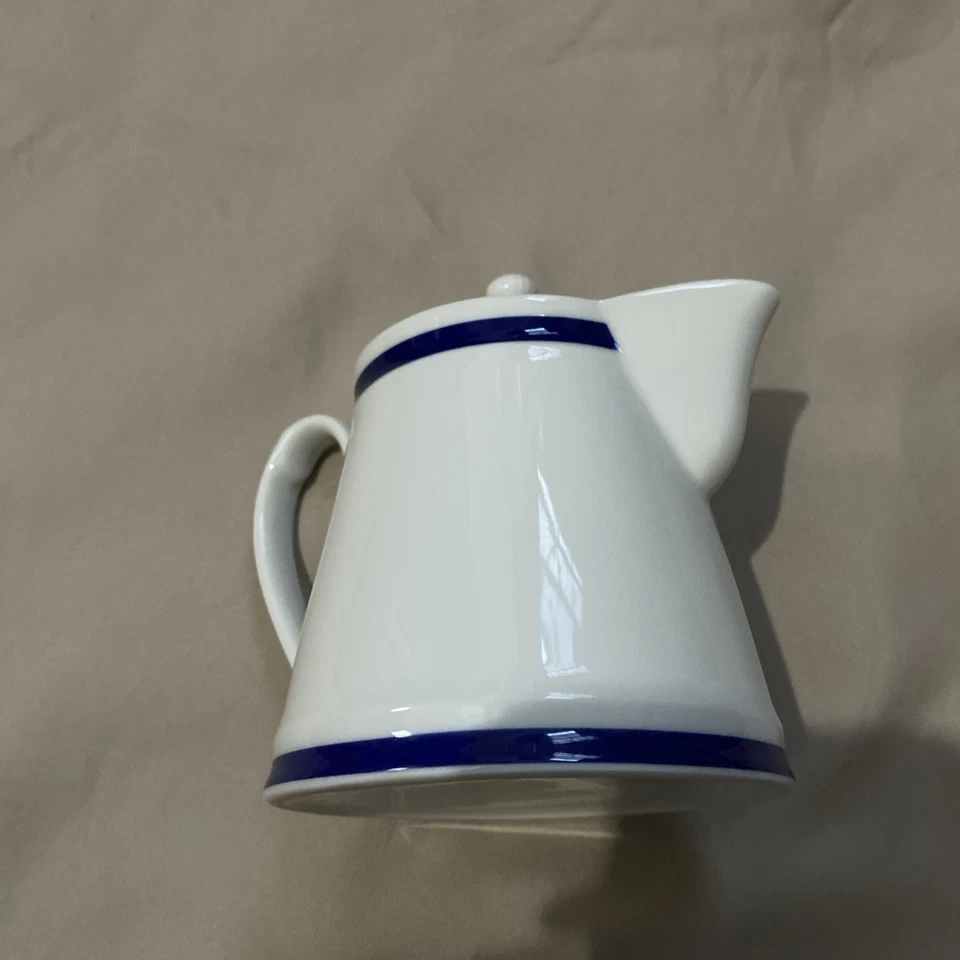 Williams Sonoma Brasserie Blue Sugar and Creamer, Made in Japan - Image 2 of 4