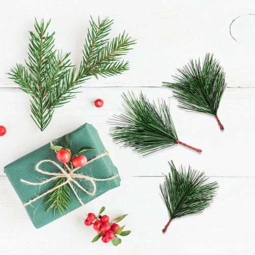 30 Pcs 1 Set Realistic Ornaments Versatile Simulated Pine Branches (Green) - Picture 7 of 12