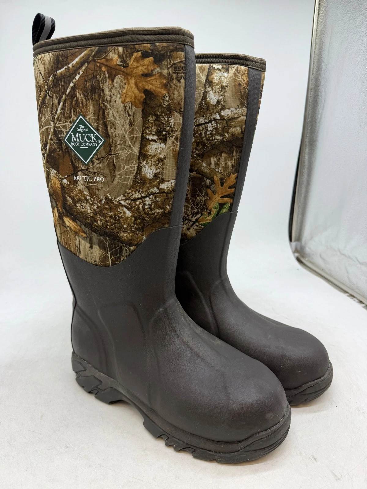 Muck Arctic Pro Rain Boots Mens Mossy Oak Infinity Print Realtree Edge Mini - 10