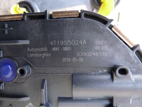 Lamborghini Huracan Right Windshield Wiper Transmission & Motor Assembly w brkt - Picture 5 of 19