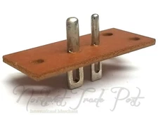 Vintage 2-Prong Radio TV Polarized Power Socket Receptacle Big Small Conductors