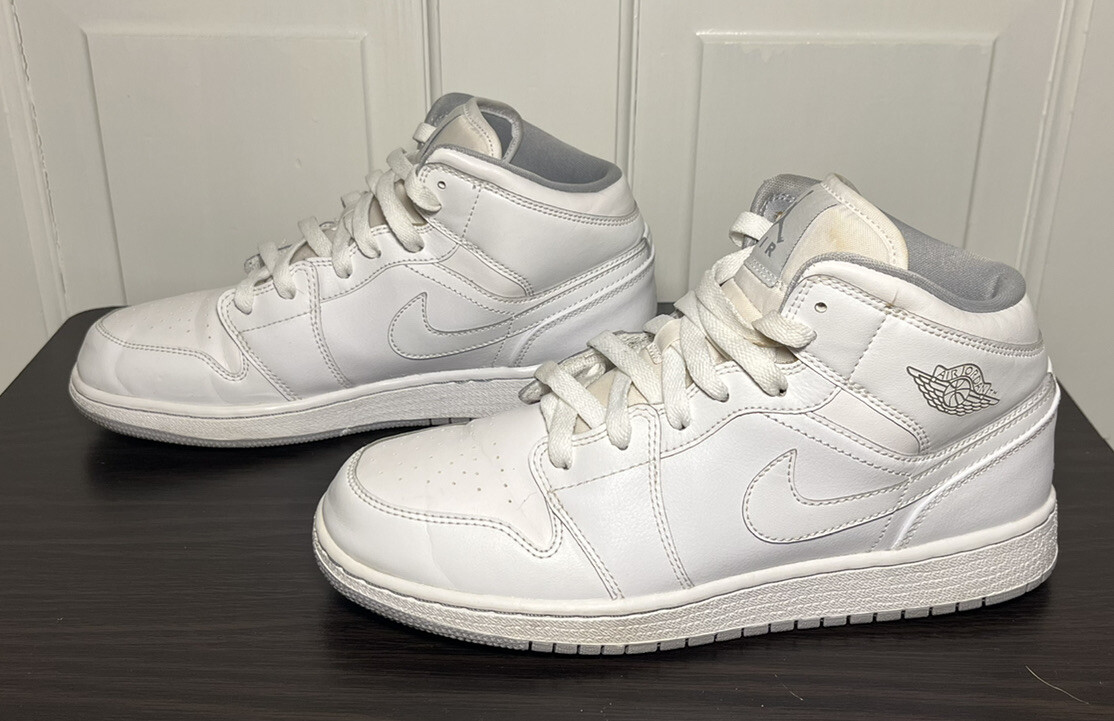 Nike Air Jordan Retro 1 Mid White/Wolf Grey Youth Size 7