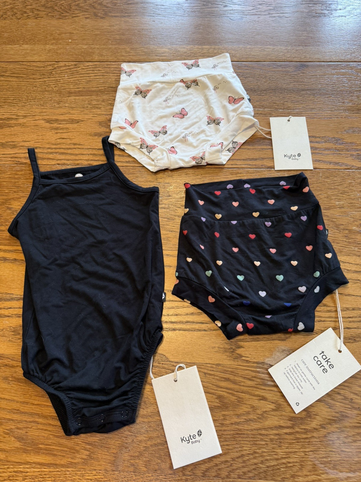 *NWT* Bundle 2 Kyte Baby 18-24 Bummies & 1 18-24 Black Spaghetti Strap Leotard