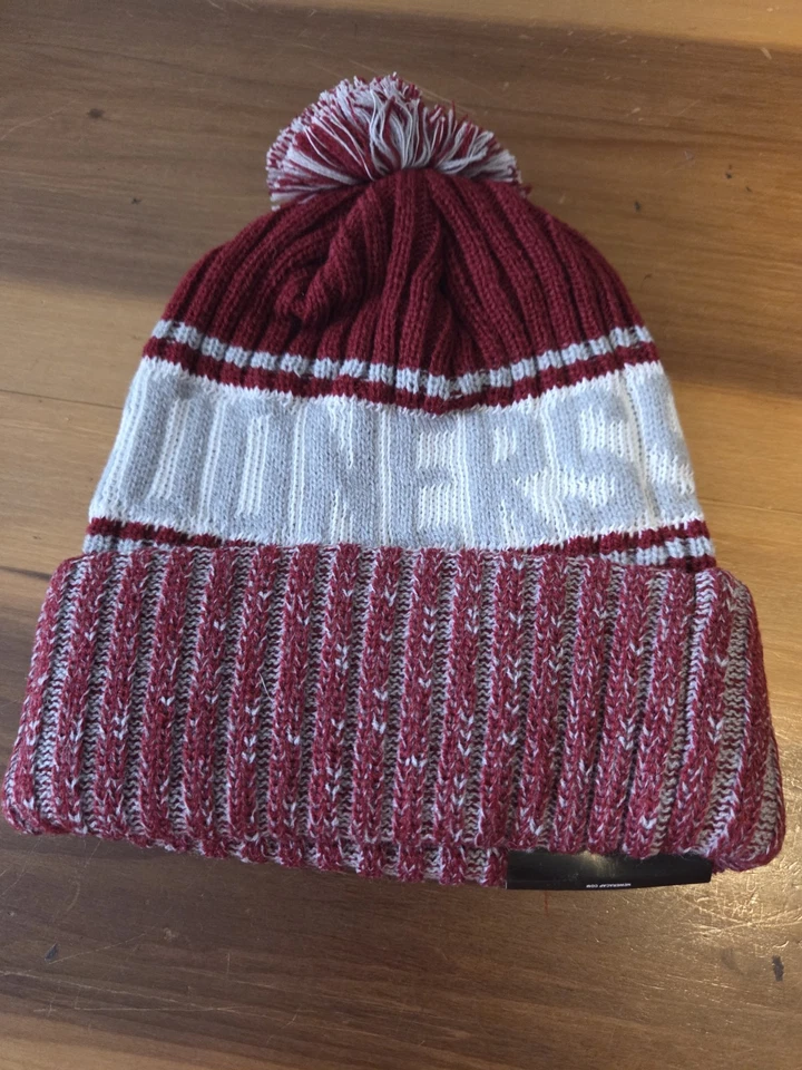 GORRO DE PUNTO ROJO OKLAHOMA SOONERS NCAA NEW ERA. NUEVO Foto 2 de 2