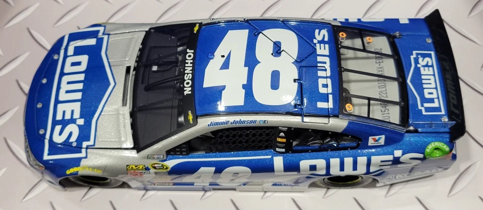 1/24 RCCA Elite 2015 Jimmie Johnson #48 Lowe's NASCAR Diecast #92 out of 120 - Image 3 of 4
