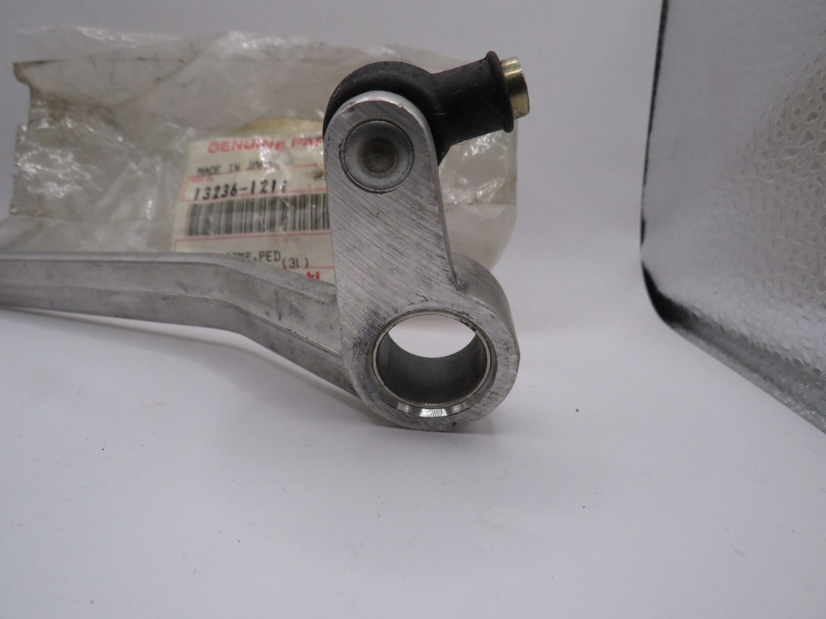 ぬー NOS Kawasaki ZX-6 ZX600 Ninja Genuine Transmission Gear