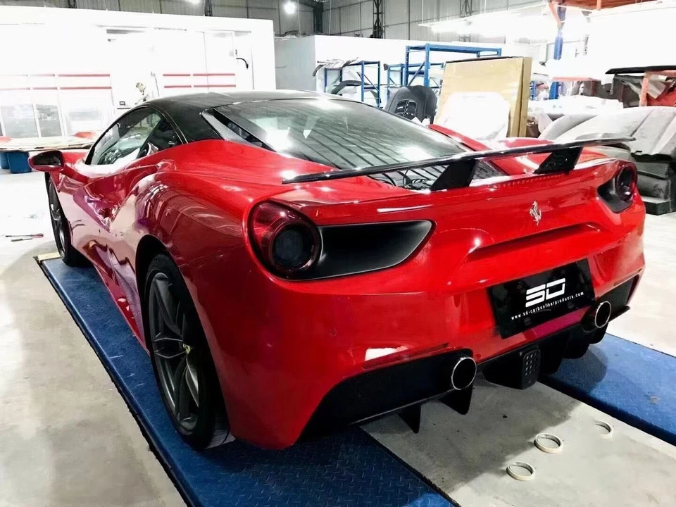 For Ferrari 488 GTB / Spider Carbon Fiber Rear tail light Satellite surrounds - Image 3 of 4