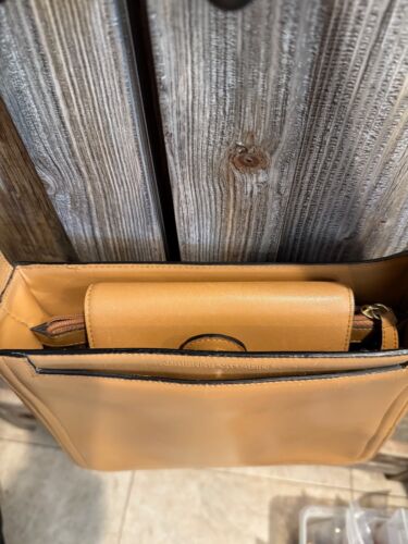 Adrienne Vittadini Handbag Beige Smooth Leather tote shoulder bag purse - Picture 3 of 6