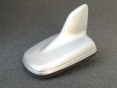 Audi A4 8W A6 A7 4M Haifisch Antenne Dachantenne Z7G Florettsilber 4M0035503C