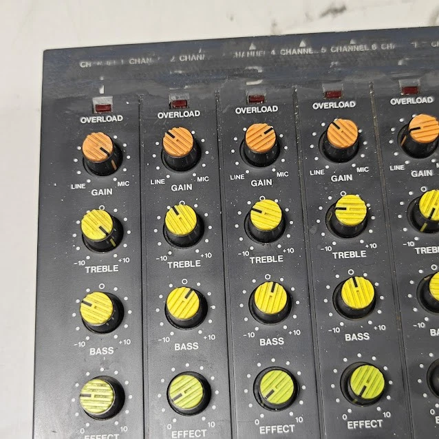 Boss BX-800 8 Kanal Stereo Mixer - Ungeprüft, Nein Kabel - Bild 2 von 4