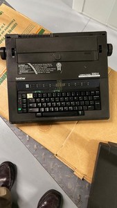 Brother Compactronic 300M Electronic Typewriter *Read & Free-Ship*