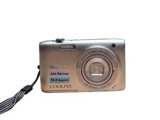 Nikon COOLPIX S3100 HD 14MP 5X Zoom Silver Digital Compact Camera READ 