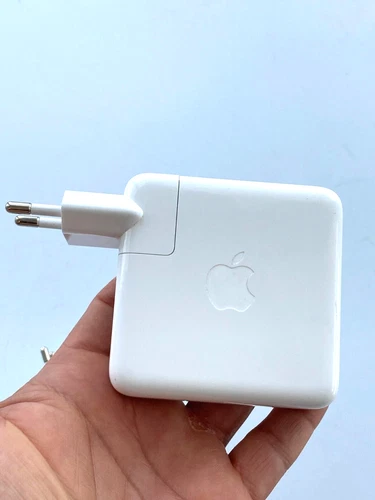 Genuine  Original Apple Power Adapter USB-C 61W MRW22ZM/A