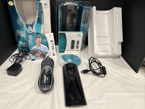Logitech Harmony 880 Advanced Universal Remote Control - Black (966187-0403) - Afbeelding 11 van 12