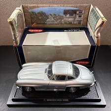 Kyosho MercedesBenz 300SL 1:18 Silver Model Car