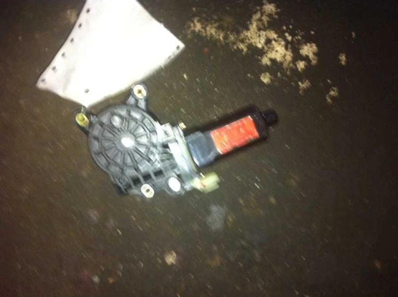 01 02 03 04 05 06 KIA OPTIMA ELEVALUNAS DERECHO MOTOR DELANTERO Foto 3 de 4