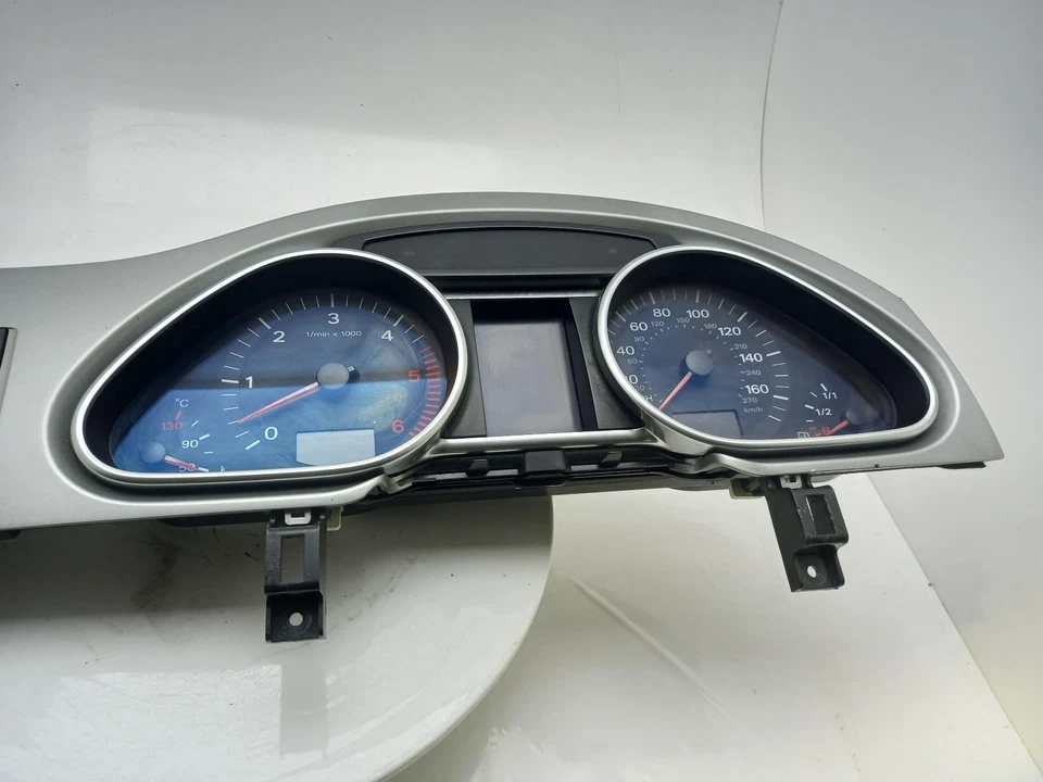 Cuadro de instrumentos velocímetro AUDI Q7 2006-2015 3,0 L diésel 4L0920980TX Foto 3 de 4