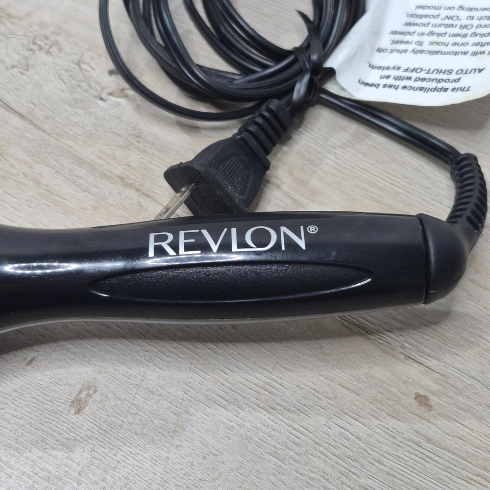 Revlon RV052C Heat Tourmaline Ceramic Curling Iron 3/4"  - Image 2 of 4