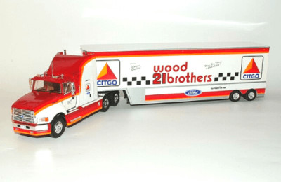Ford AeroMax (1990) - NASCAR American Trucks 1:43 Brand New in Box
