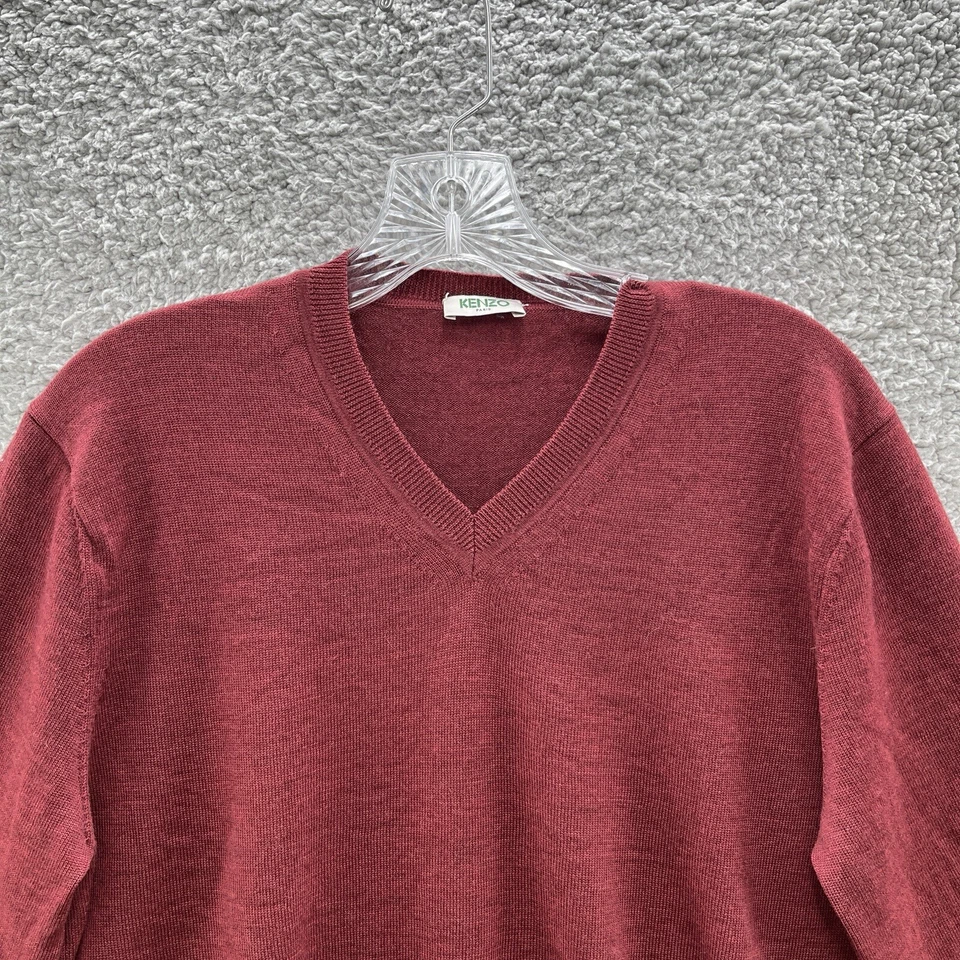 Suéter Kenzo Para Hombres Pequeño Borgoña Lana Bordado Logo Clásico Cuello en V Pullover Foto 2 de 4