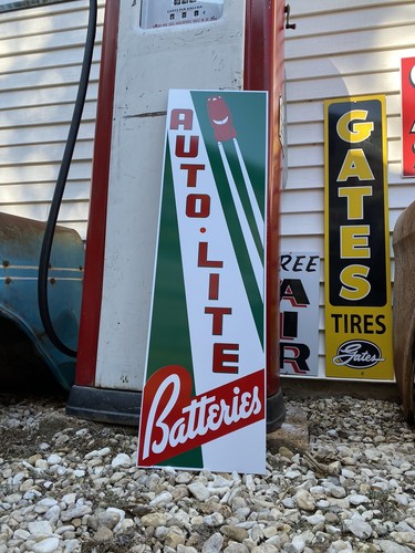 Antique Vintage Old Style Auto Lite Batteries Gas Oil Sign - Picture 6 of 6