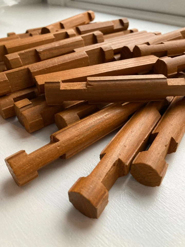 Vintage Lincoln Logs Building Set 180+ Piece Lot Wood Pieces Only - Image 4 of 4