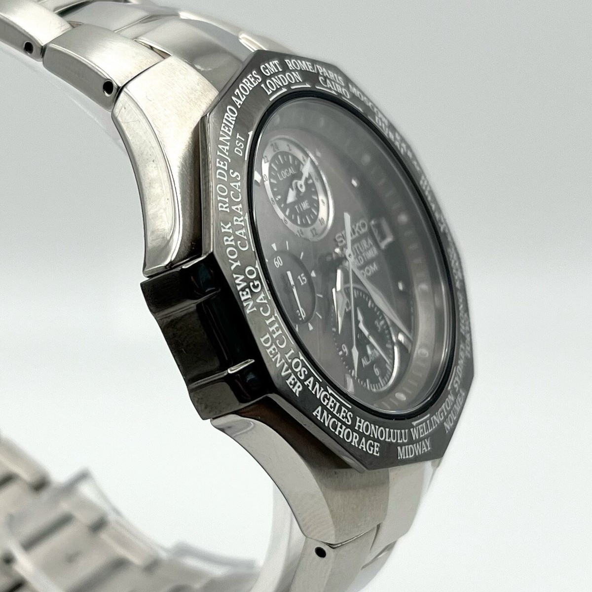 Seiko Courtura 5T82-0AA0 World Timer 100M 10ATM 42mm Quartz Seiko Courtura 5T82-0AA0 World Timer 100M 10ATM 42mm Quartz