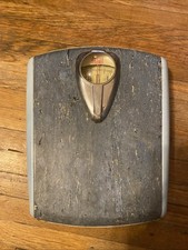 Vintage 1950  s Borg Mechanical Blue Bathroom Scale Bubble Glass Display Works