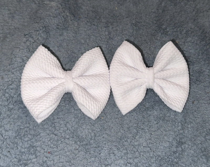 Girls White Fabric Clip Bows, Solid Pattern, One Size Accessory, 2 Pack