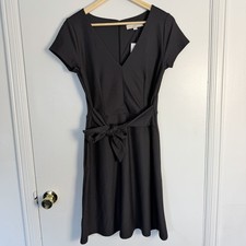 Loft Womens 8 Dress Black Ribbed Bow Tie V-Neck Classic Striped Business Preppy