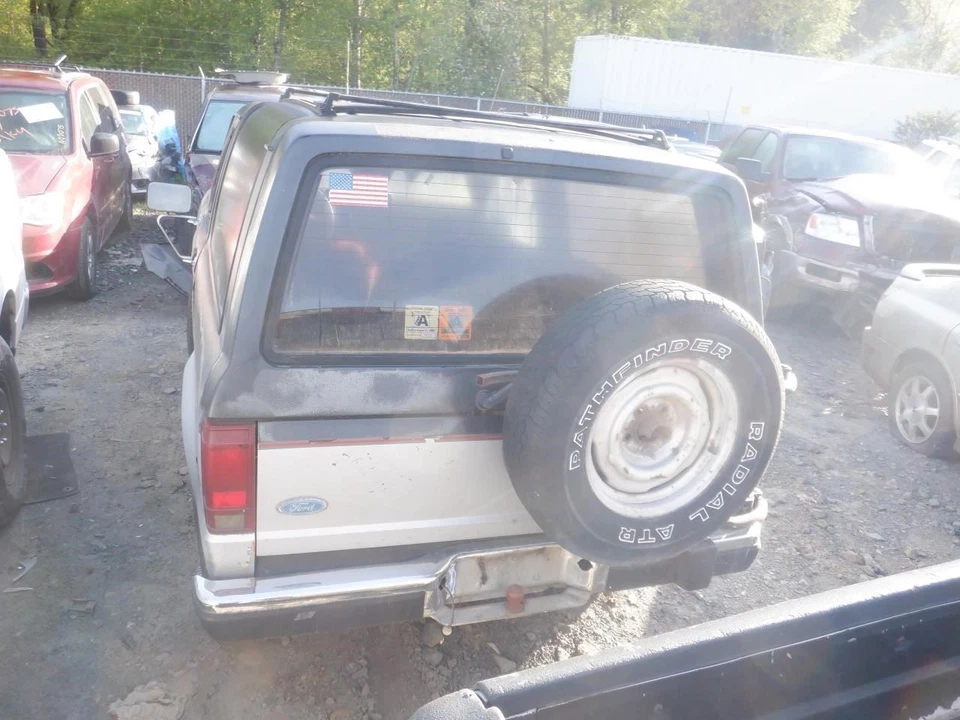 Manual Transmission Toyo Kogyo Mazda Manufactured Fits 86-87 BRONCO II 29696015 - Image 3 of 4