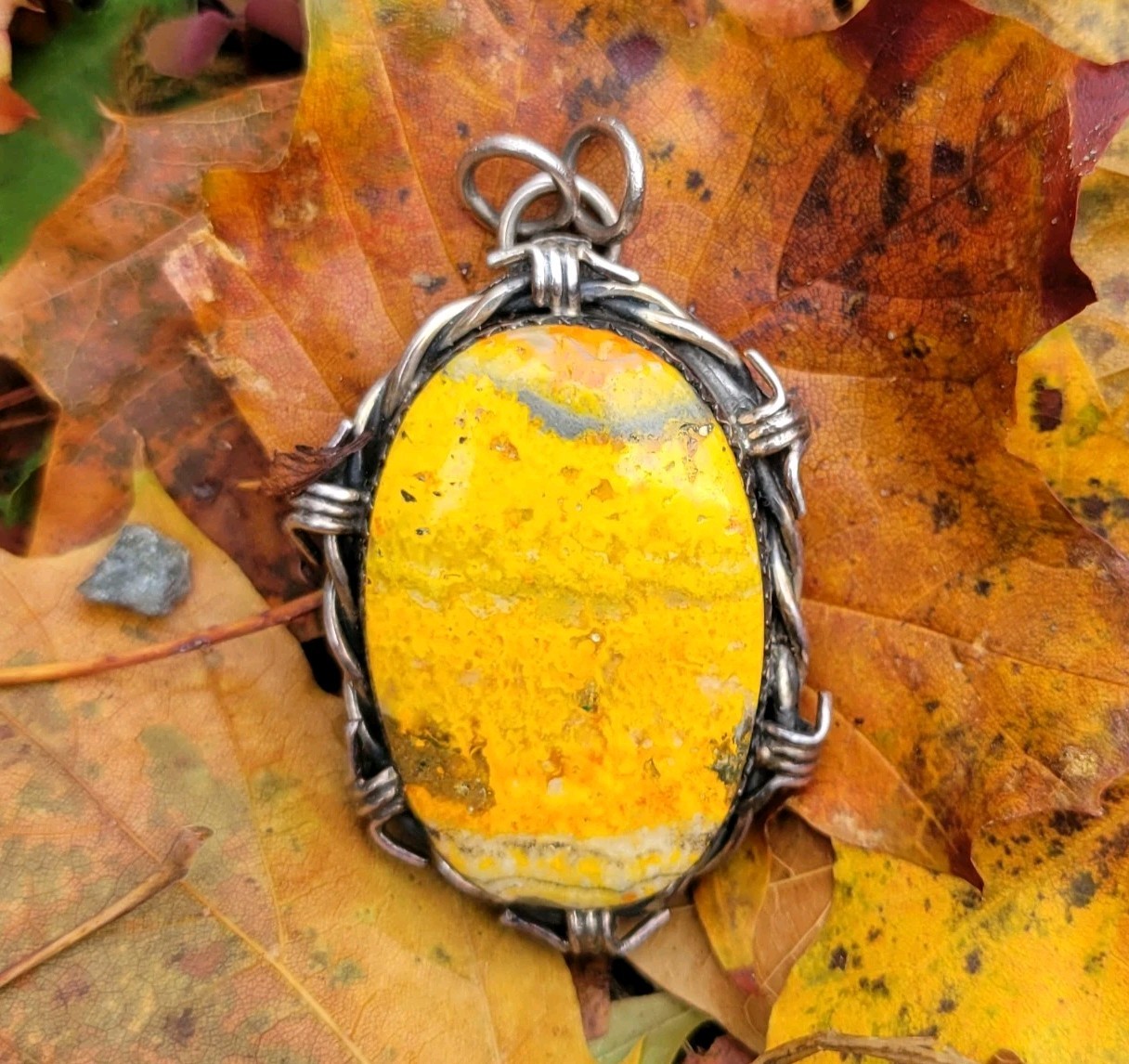 Southwestern Sterling Silver Solid Back Bumblebee… - image 1