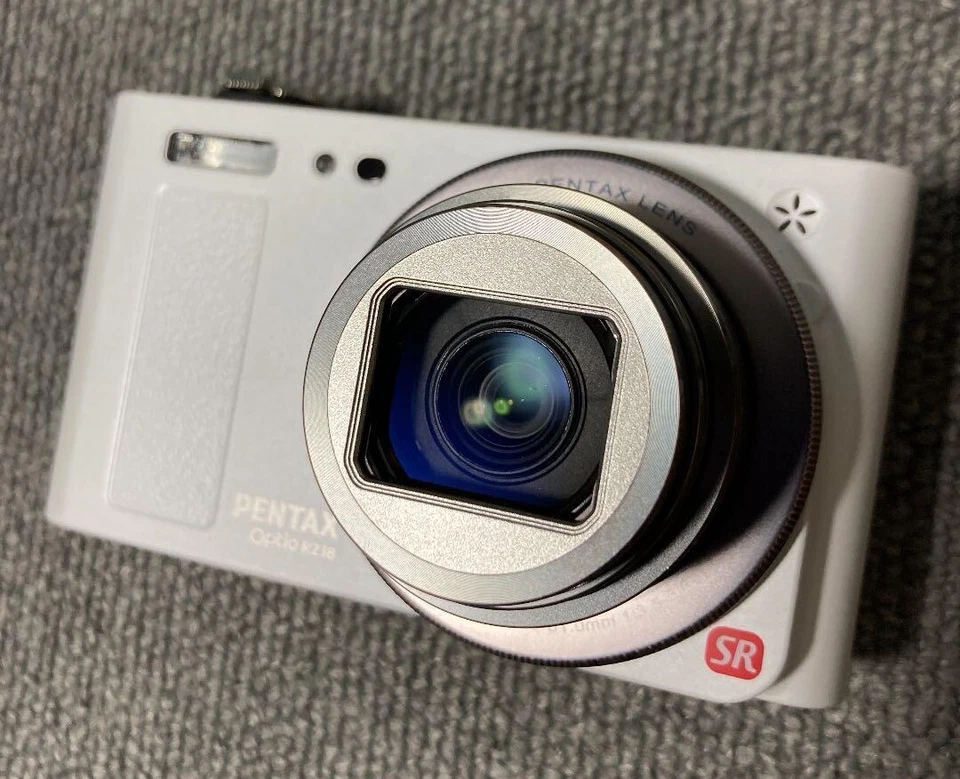Pentax Optio RZ18 Digital Camera Pearl White 16.0MP 18x Optical Zoom HD Movie - Image 2 of 3