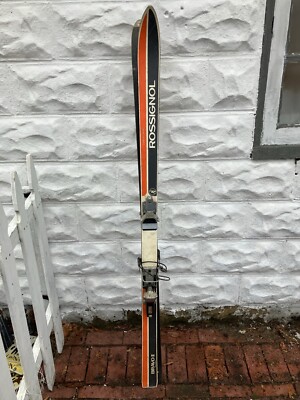 Vintage Rossignol Bravo 2 Skis Women s