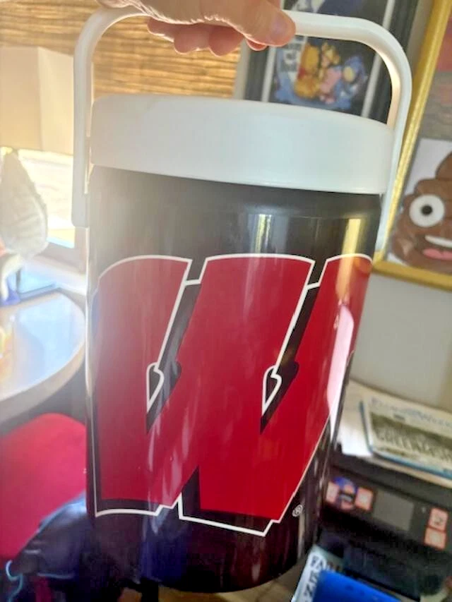 1998 Univ. of Wisconsin Badgers Large Cooler w/Handle - 14" x 9" - Image 4 of 4