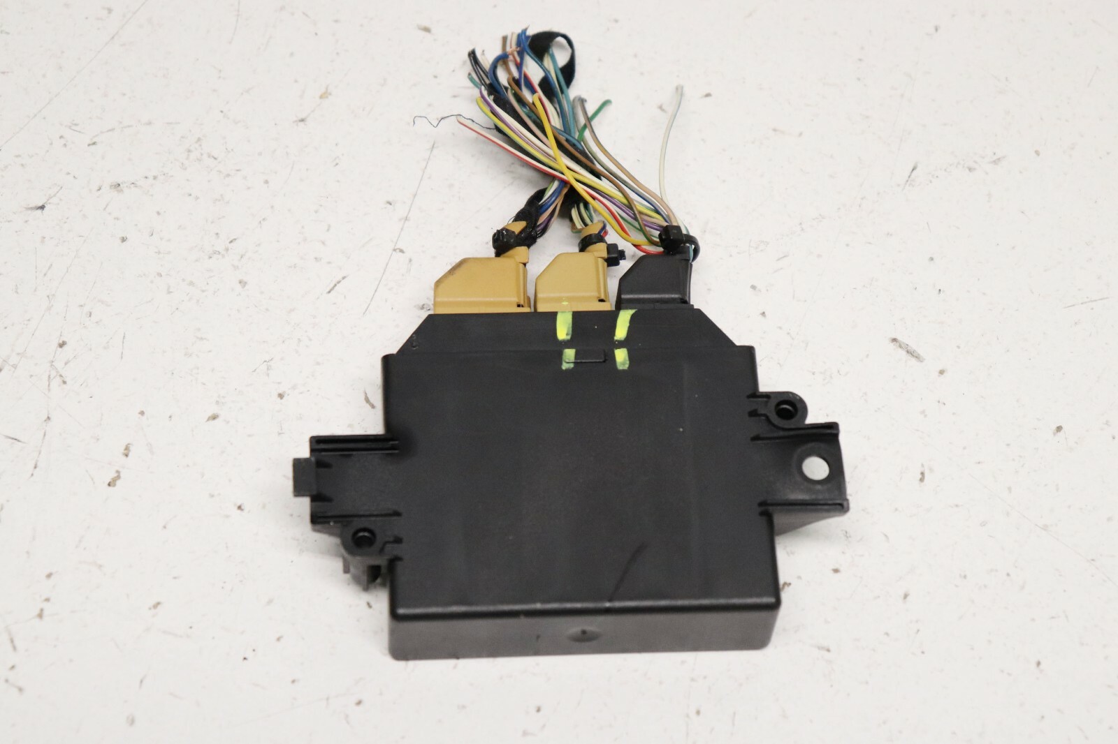 P108126 2003-2012 Maserati Quattroporte M139 Parking Assist Control Module OEM