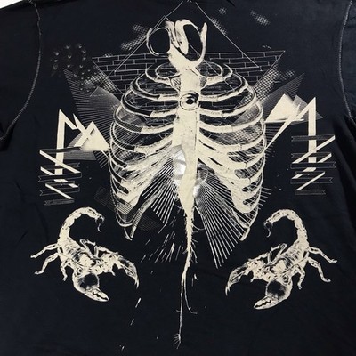 Y2K Marc Ecko Cut & See Anatomy Skeleton Scorpion SS V-Neck Black Cotton T-Shirt
