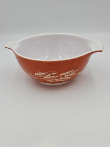Pyrex Harvest Wheat Mixing Bowl #402 1.5Qt